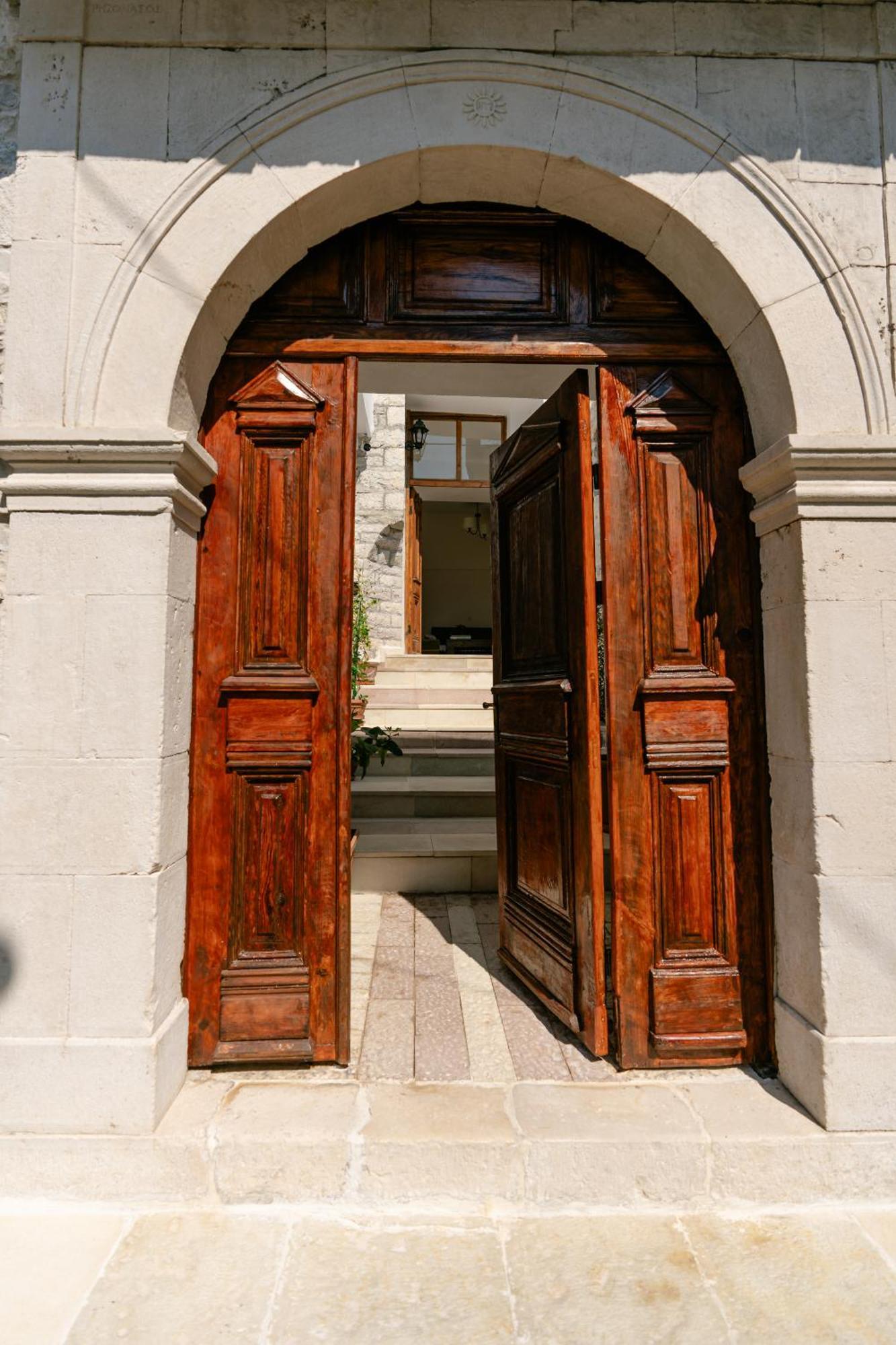 Petrichor Gjirokastër Exterior foto