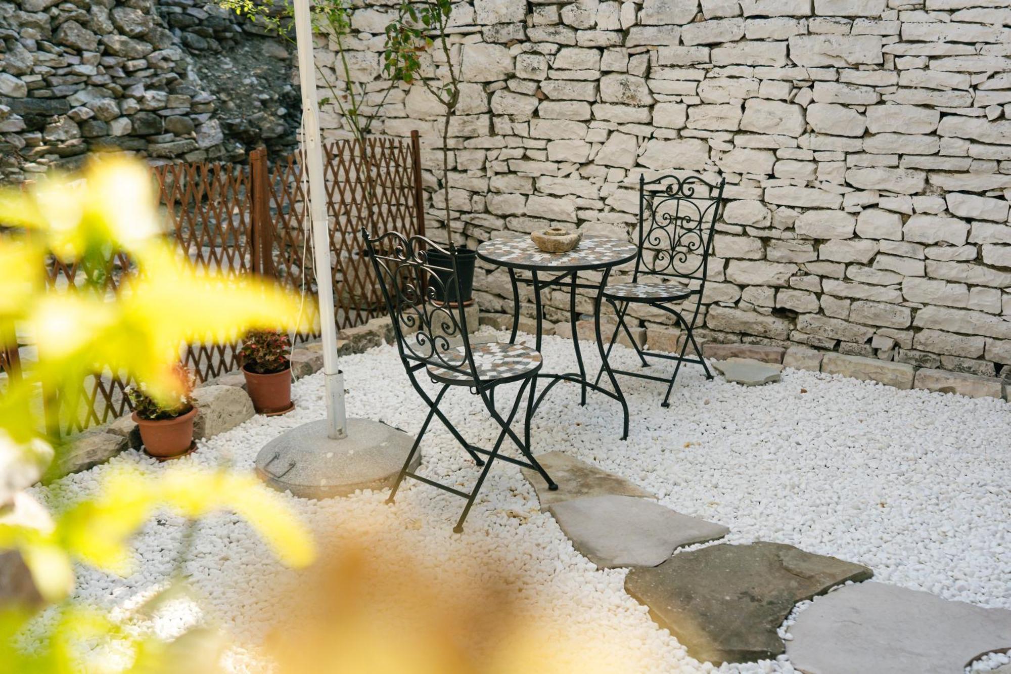 Petrichor Gjirokastër Exterior foto