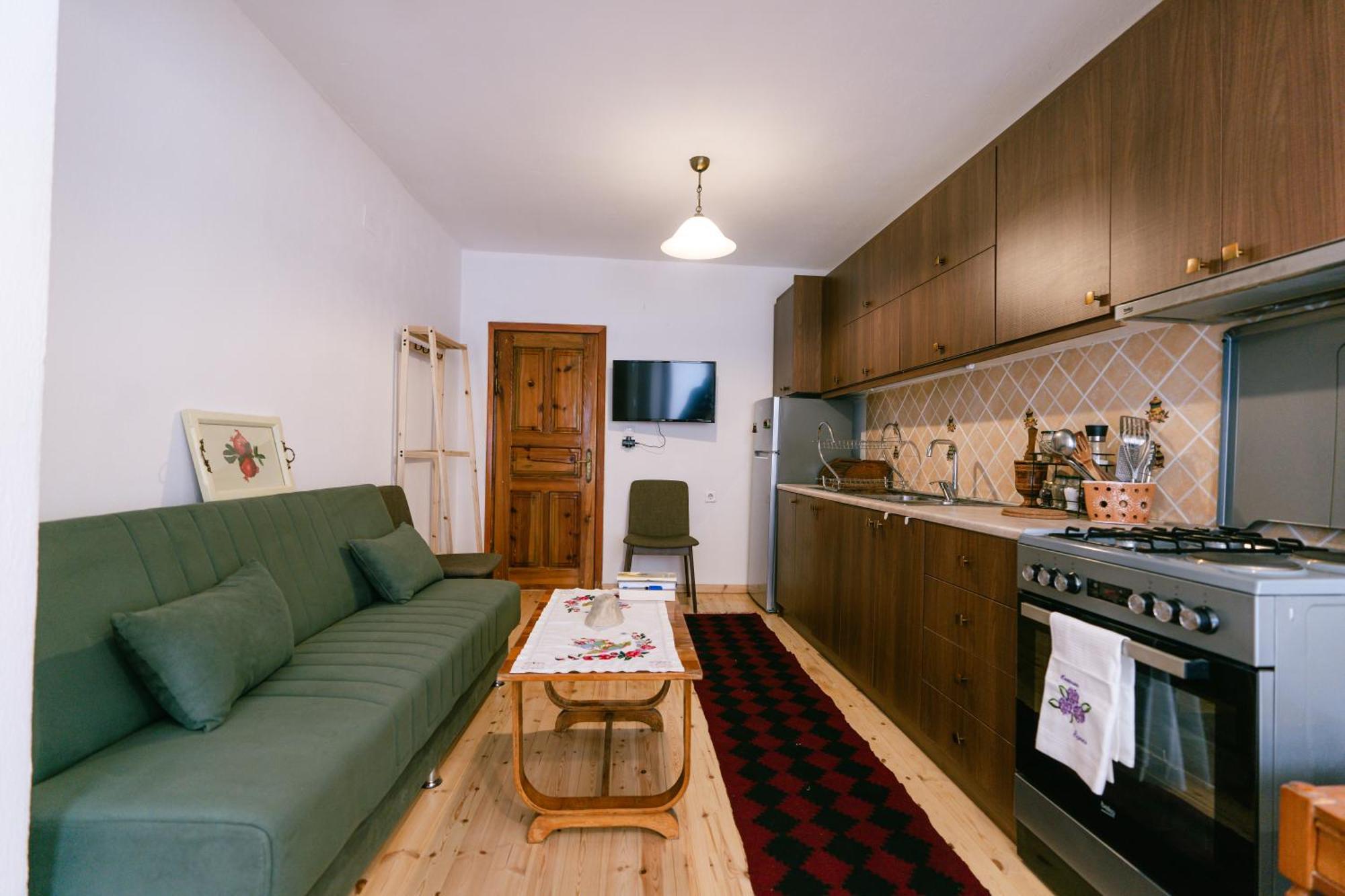 Petrichor Gjirokastër Exterior foto